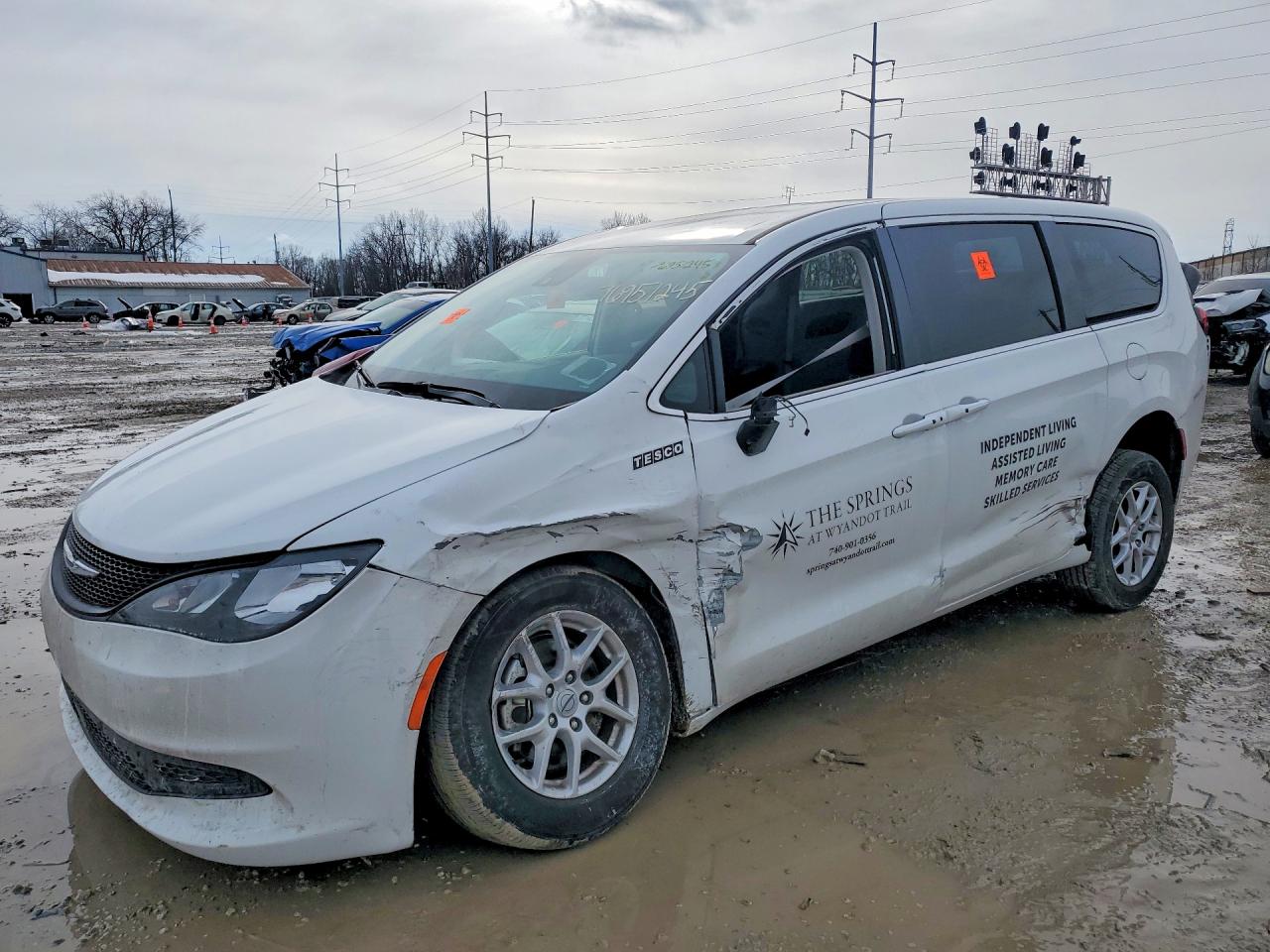 2023 CHRYSLER VOYAGER