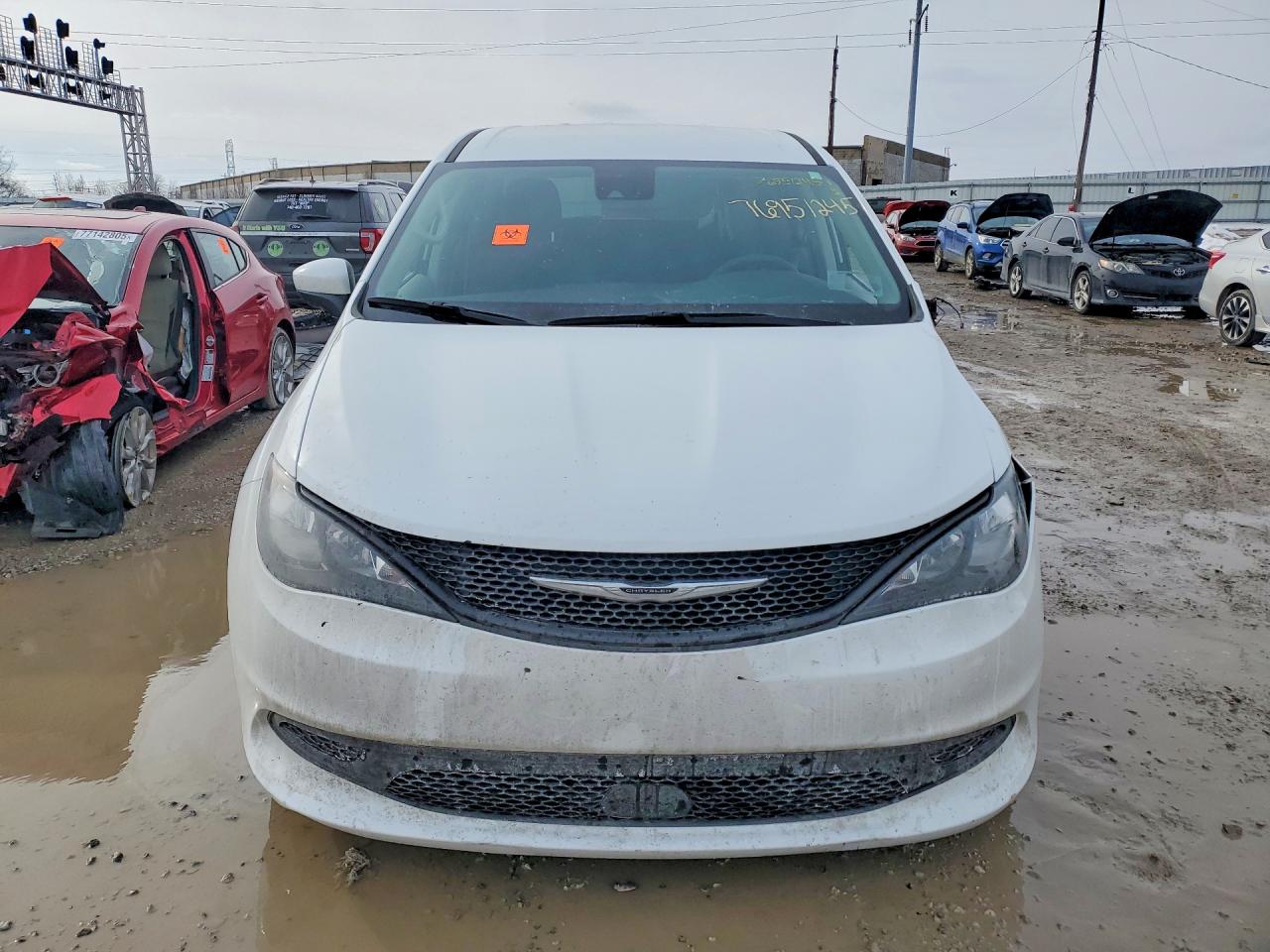 2023 CHRYSLER VOYAGER LX photo 9