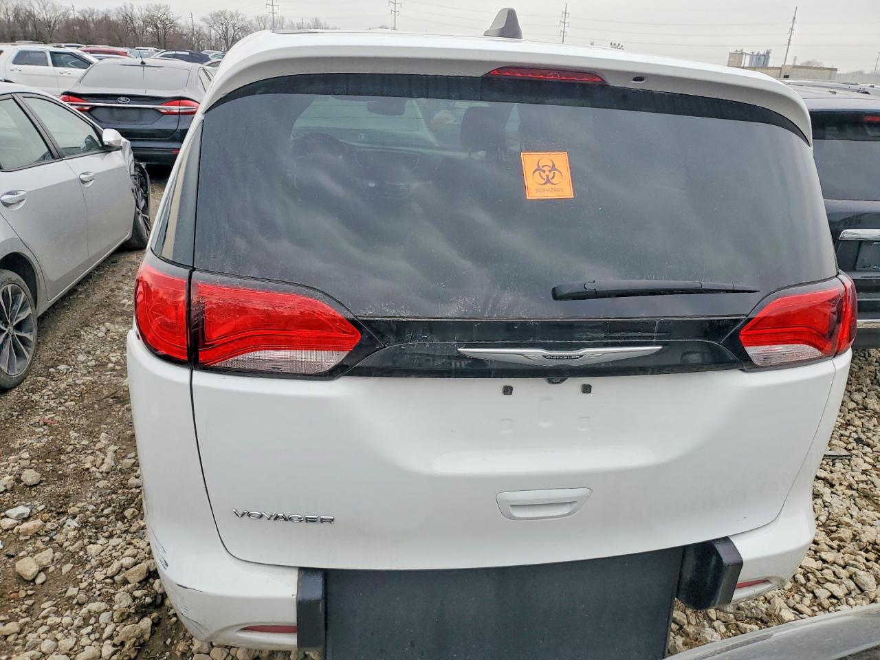 2023 CHRYSLER VOYAGER LX photo 12