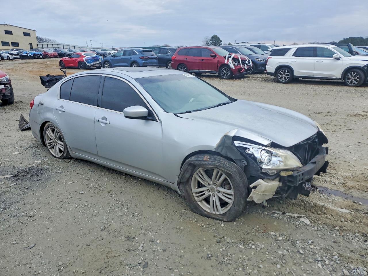2011 INFINITI G37 BASE photo 4