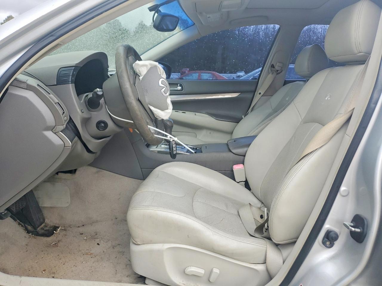 2011 INFINITI G37 BASE photo 7