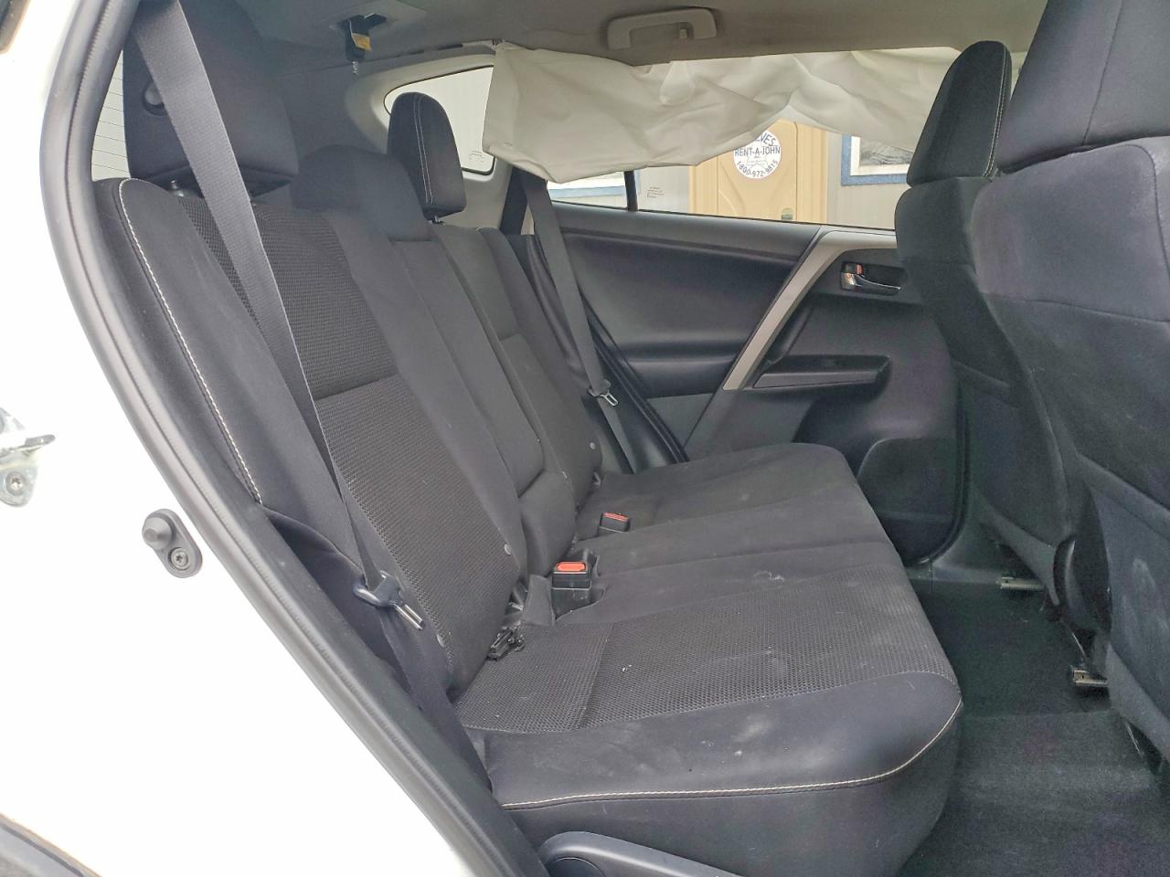 2018 TOYOTA RAV4 XLE photo 28
