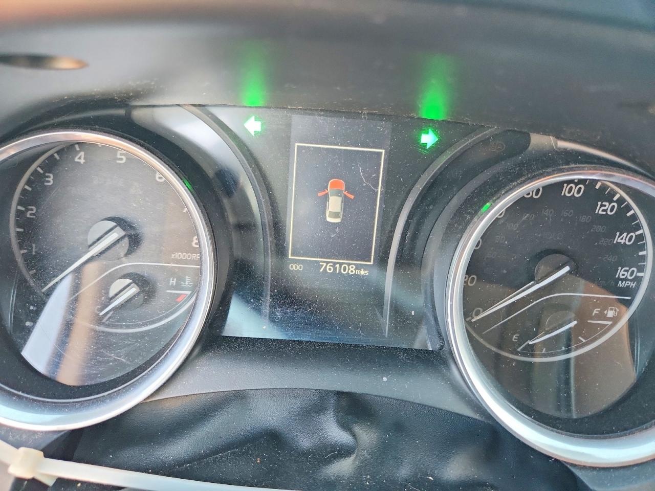 2018 TOYOTA CAMRY L photo 17