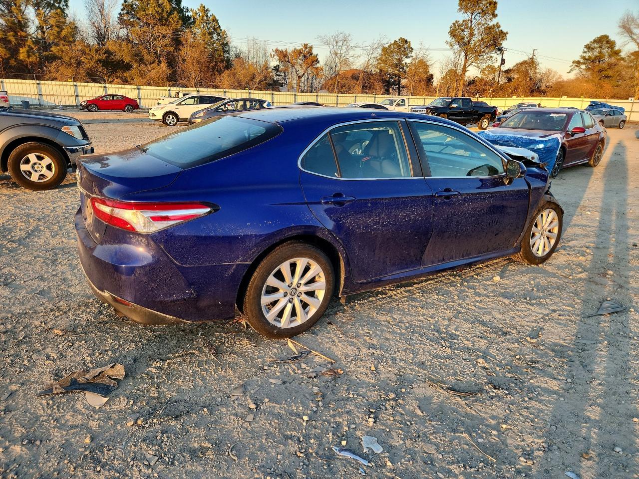 2018 TOYOTA CAMRY L photo 5