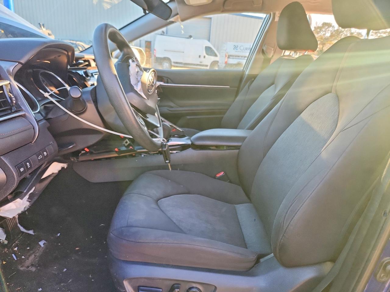 2018 TOYOTA CAMRY L photo 13