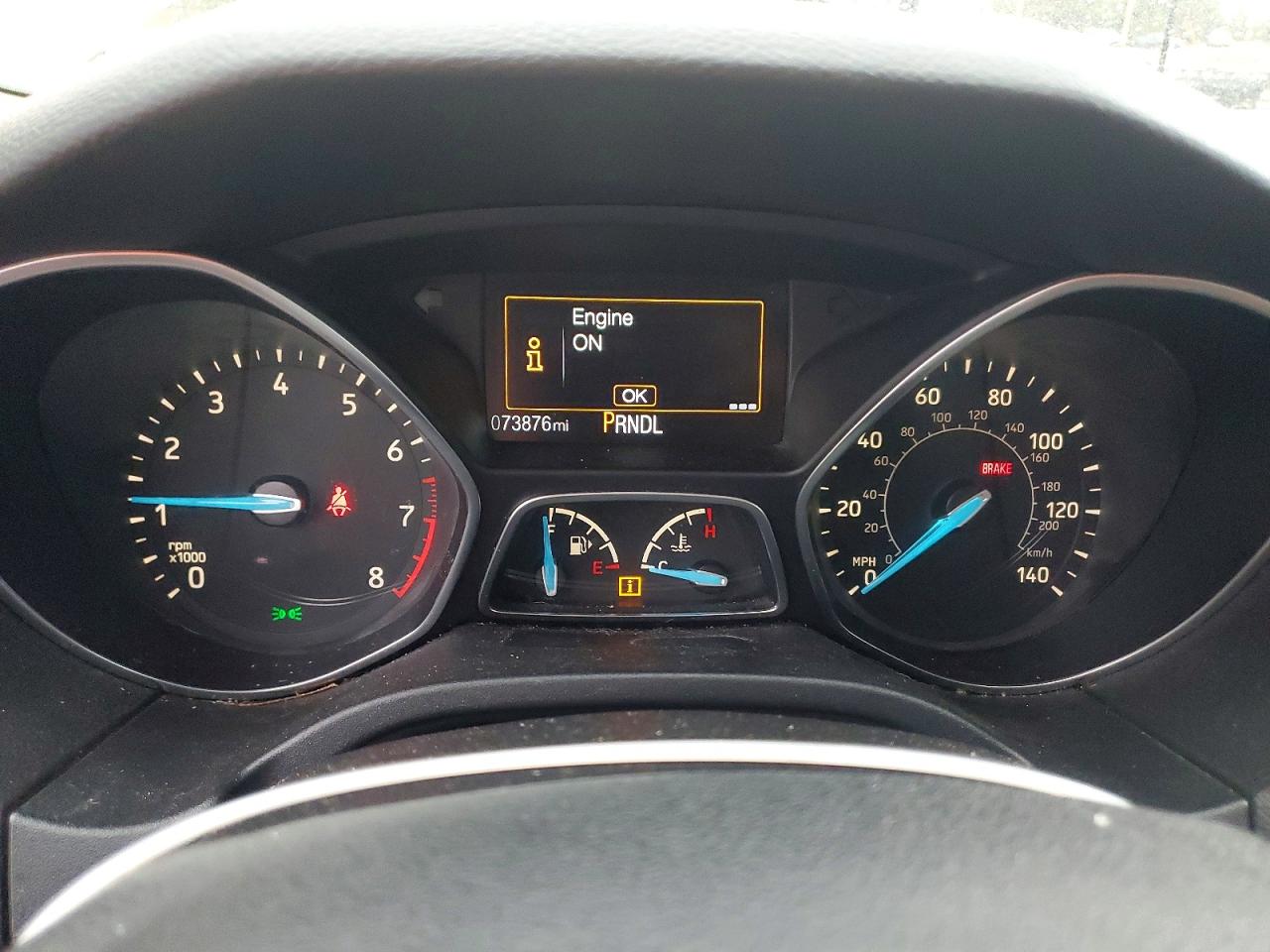 2015 FORD FOCUS SE photo 9