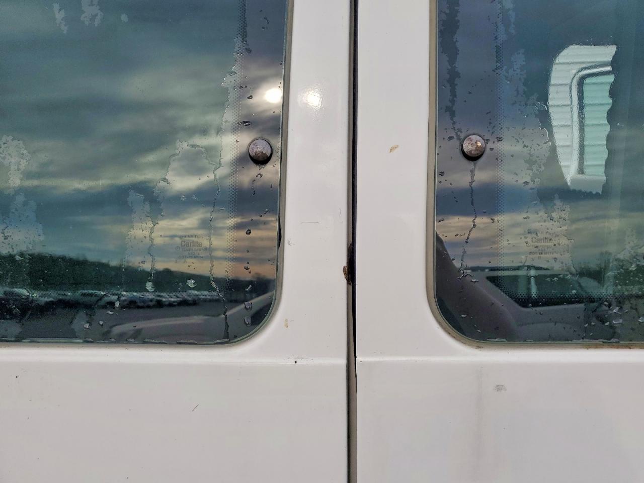 2007 FORD E250 UTILITY / SERVICE VAN photo 11