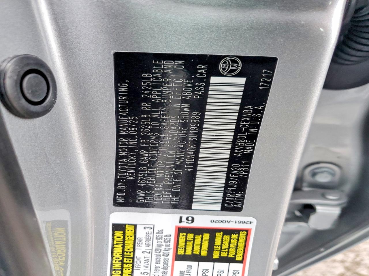 2025 TOYOTA CAMRY photo 12