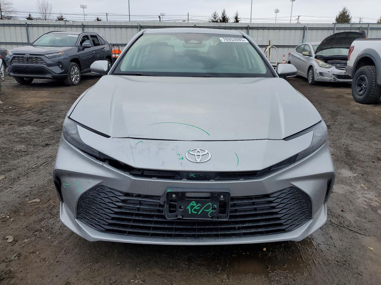 2025 TOYOTA CAMRY photo 5