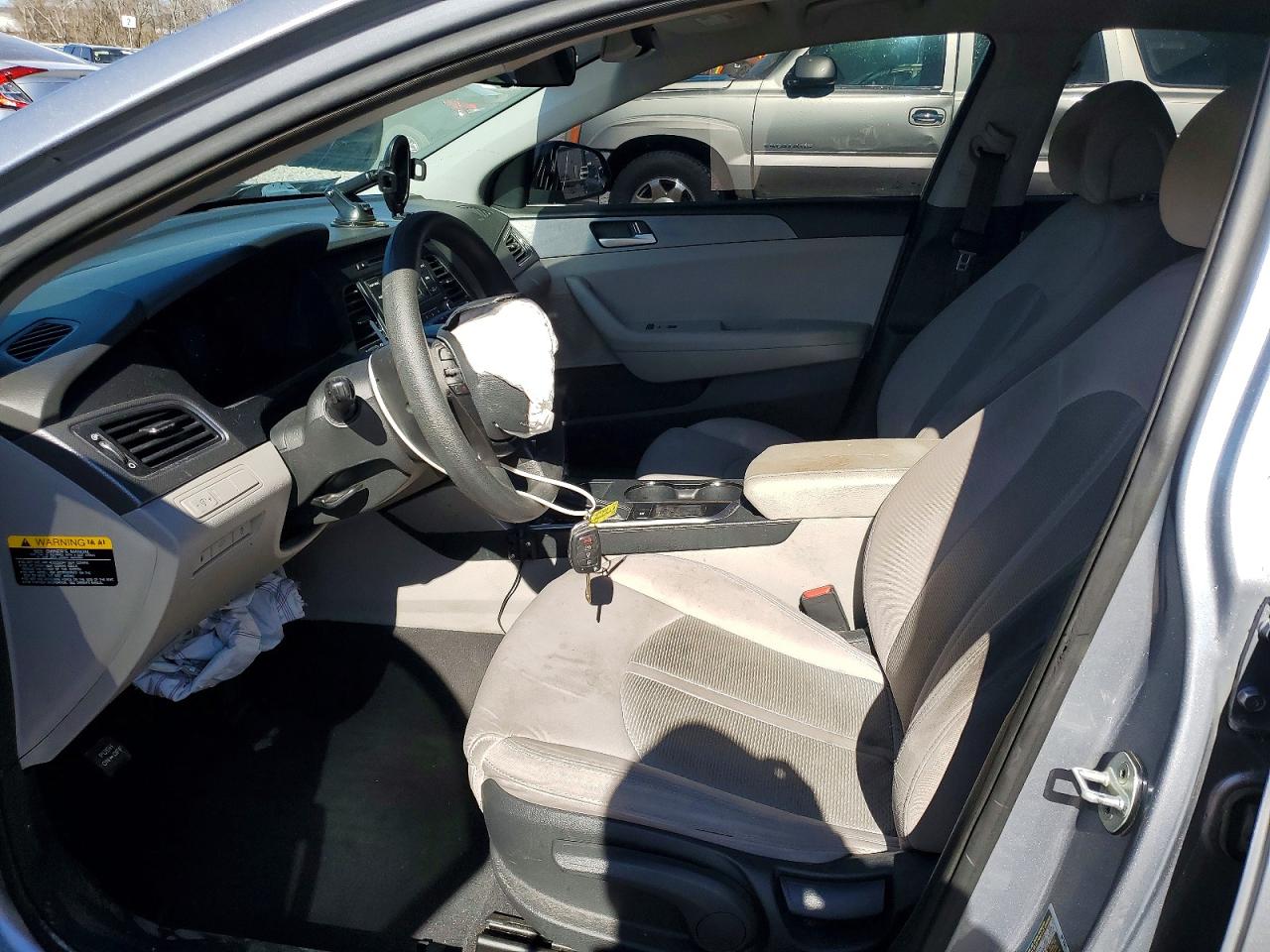 2015 HYUNDAI SONATA SE photo 19