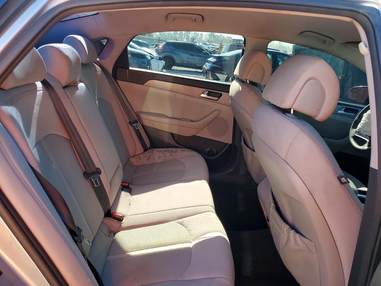 2015 HYUNDAI SONATA SE photo 28