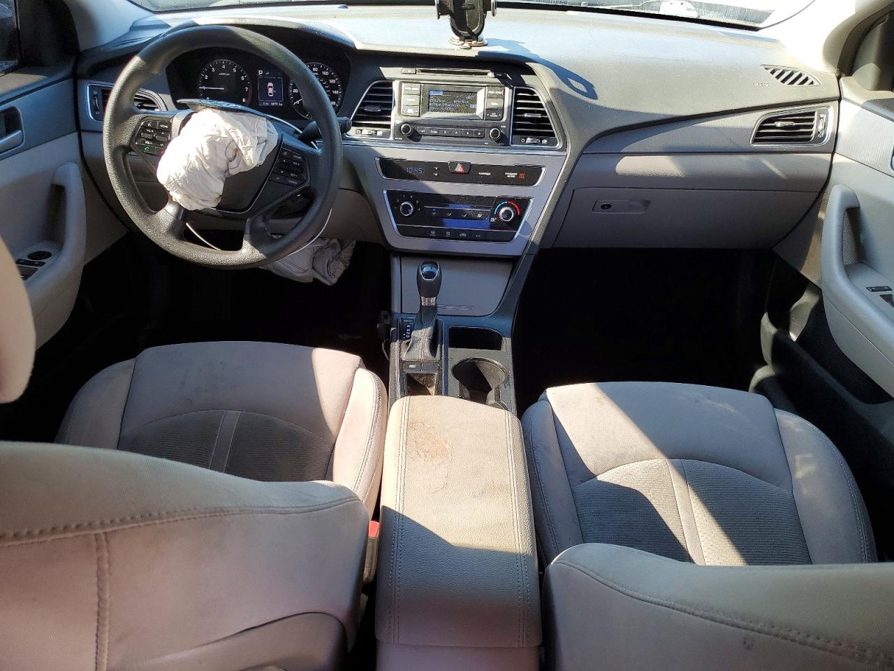 2015 HYUNDAI SONATA SE photo 22