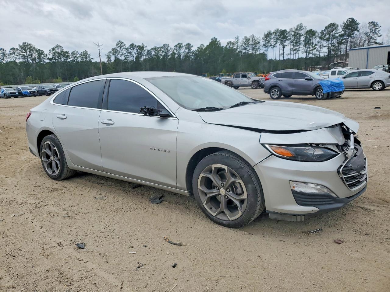 2020 CHEVROLET MALIBU LT photo 4