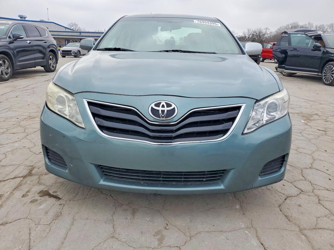 2010 TOYOTA CAMRY BASE photo 9