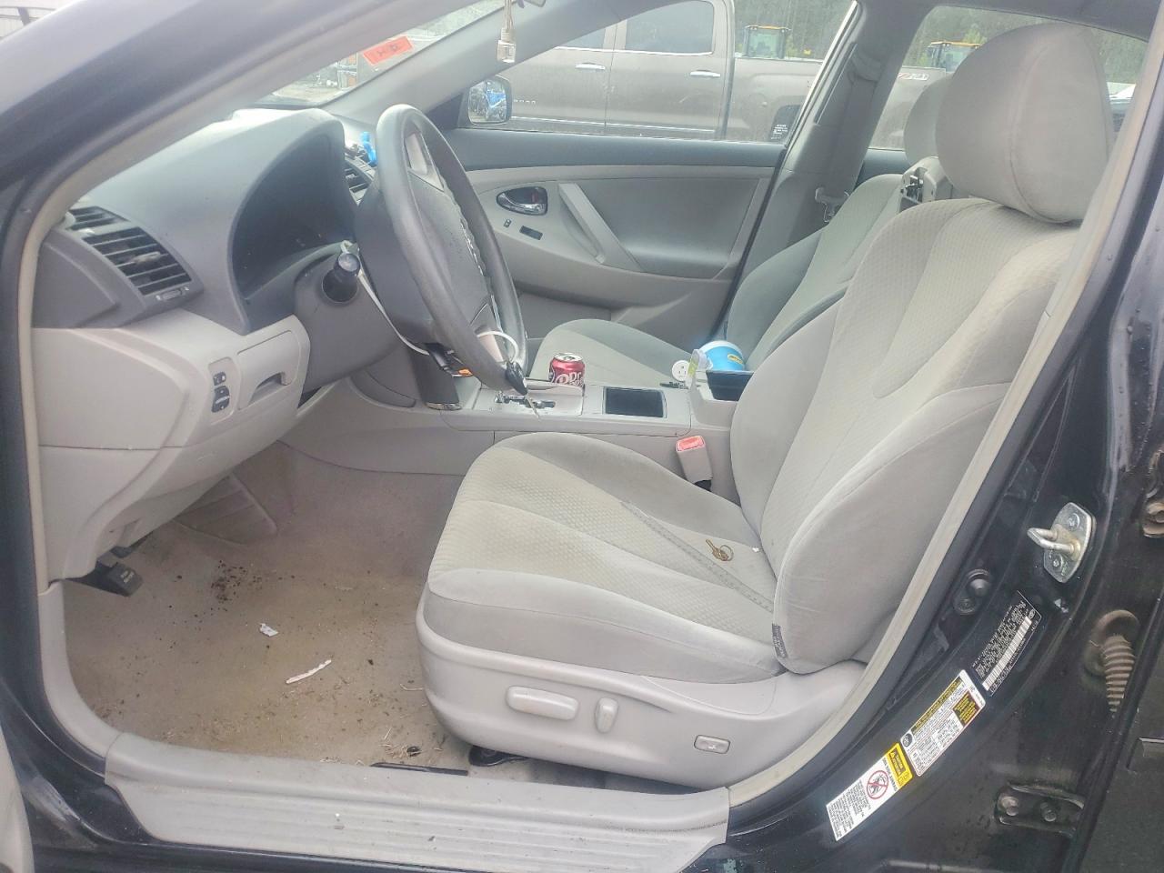 2008 TOYOTA CAMRY LE photo 13