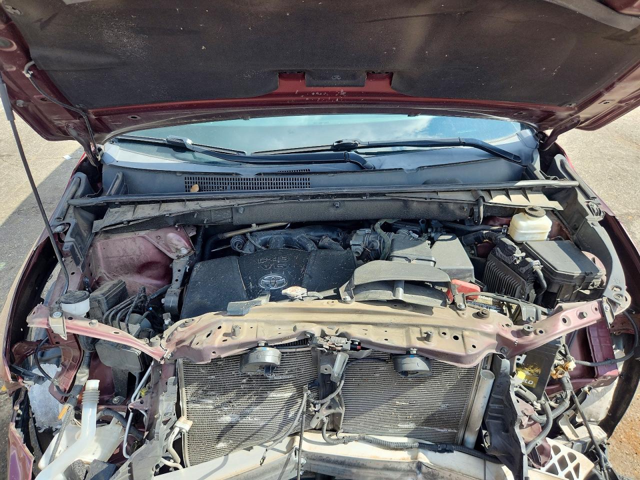 2019 TOYOTA HIGHLANDER LE photo 12
