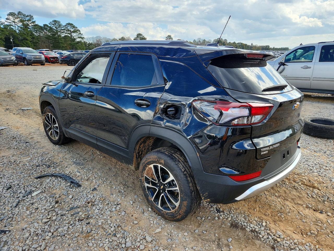 2025 CHEVROLET TRAILBLAZER LT photo 4