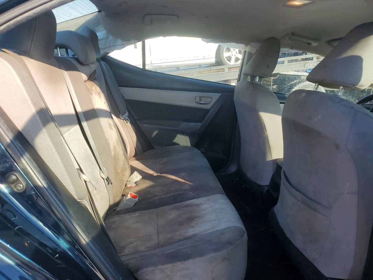 2018 TOYOTA COROLLA LE photo 19
