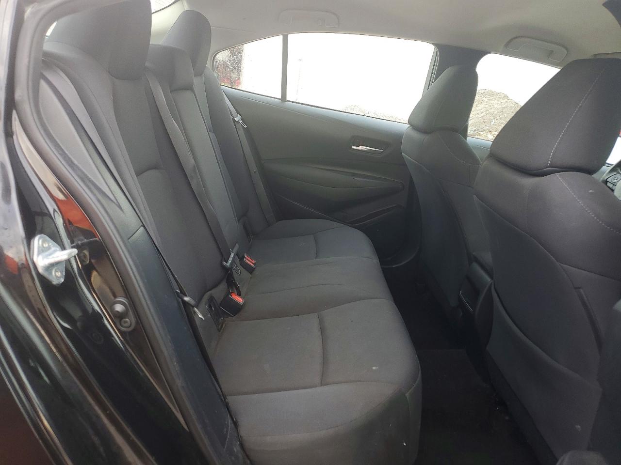 2021 TOYOTA COROLLA LE photo 19