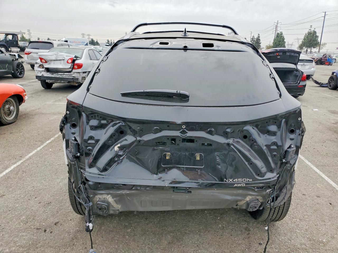 2025 LEXUS NX 450H LUXURY photo 6