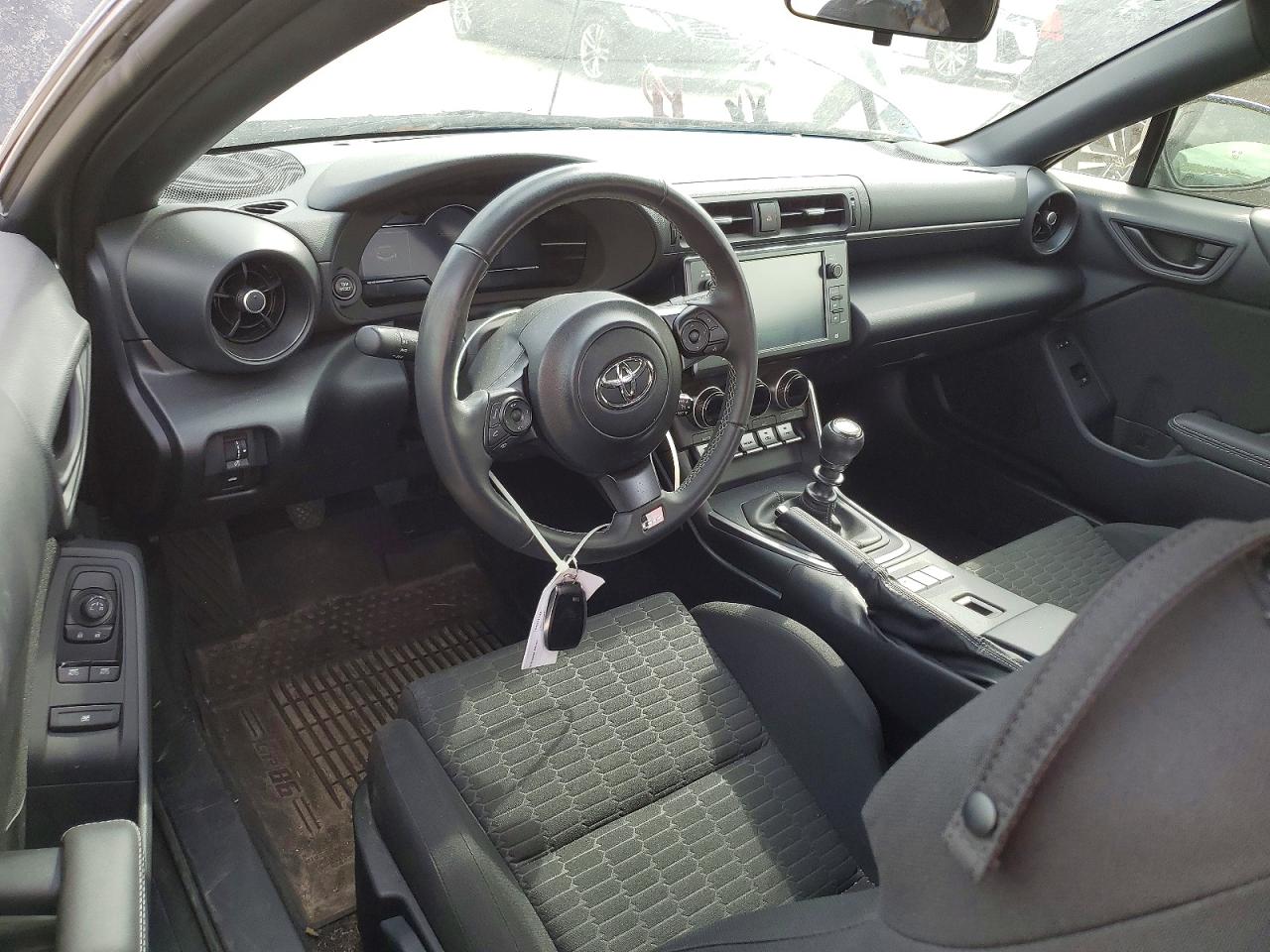 2023 TOYOTA GR 86 photo 8
