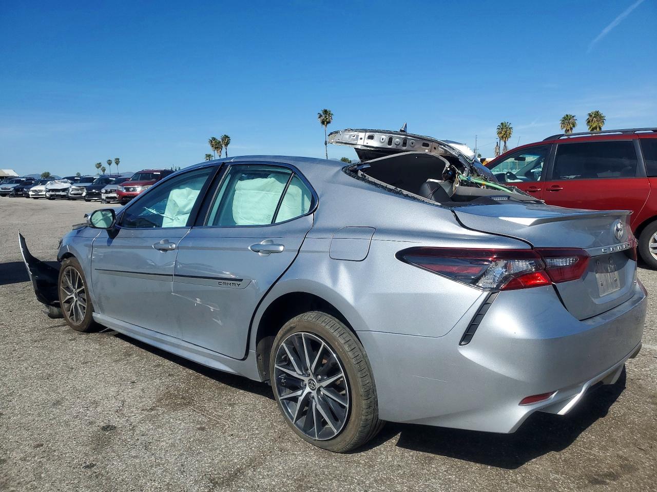 2021 TOYOTA CAMRY NIGHT SHADE photo 4