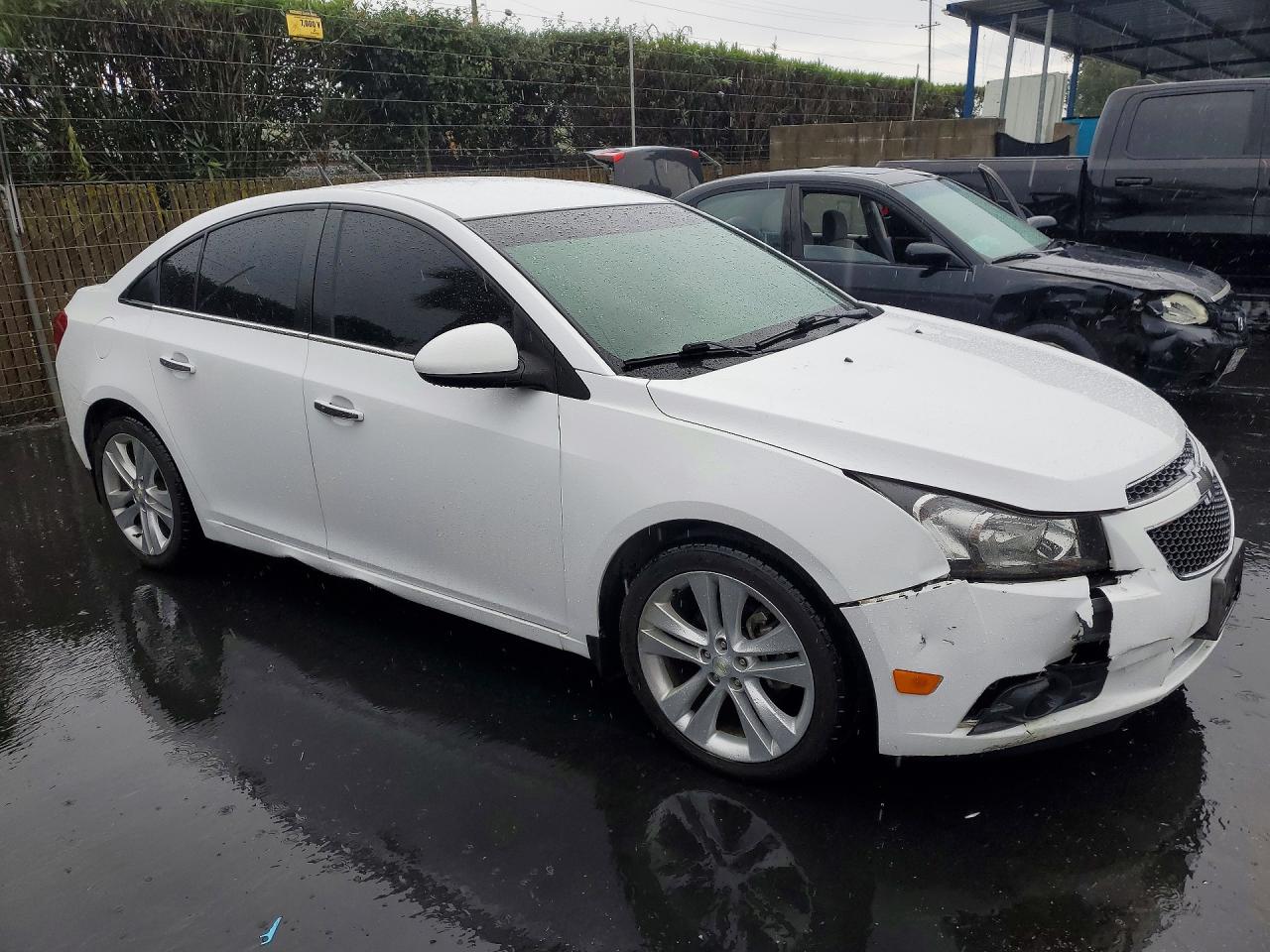2014 CHEVROLET CRUZE LTZ photo 4