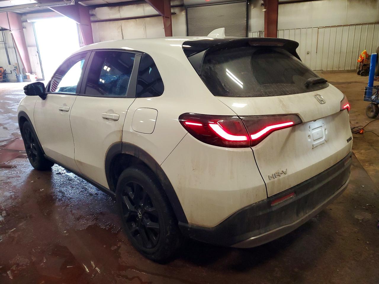 2024 HONDA HR-V SPORT photo 2