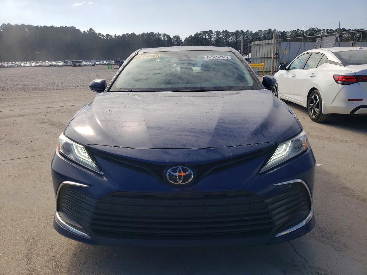 2024 TOYOTA CAMRY XLE photo 5