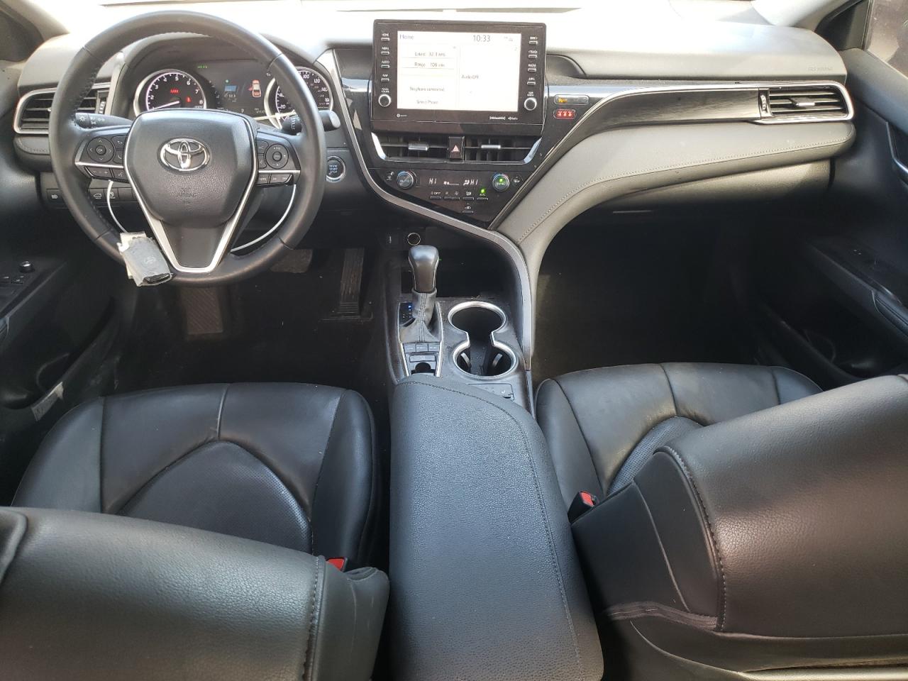 2024 TOYOTA CAMRY XLE photo 8
