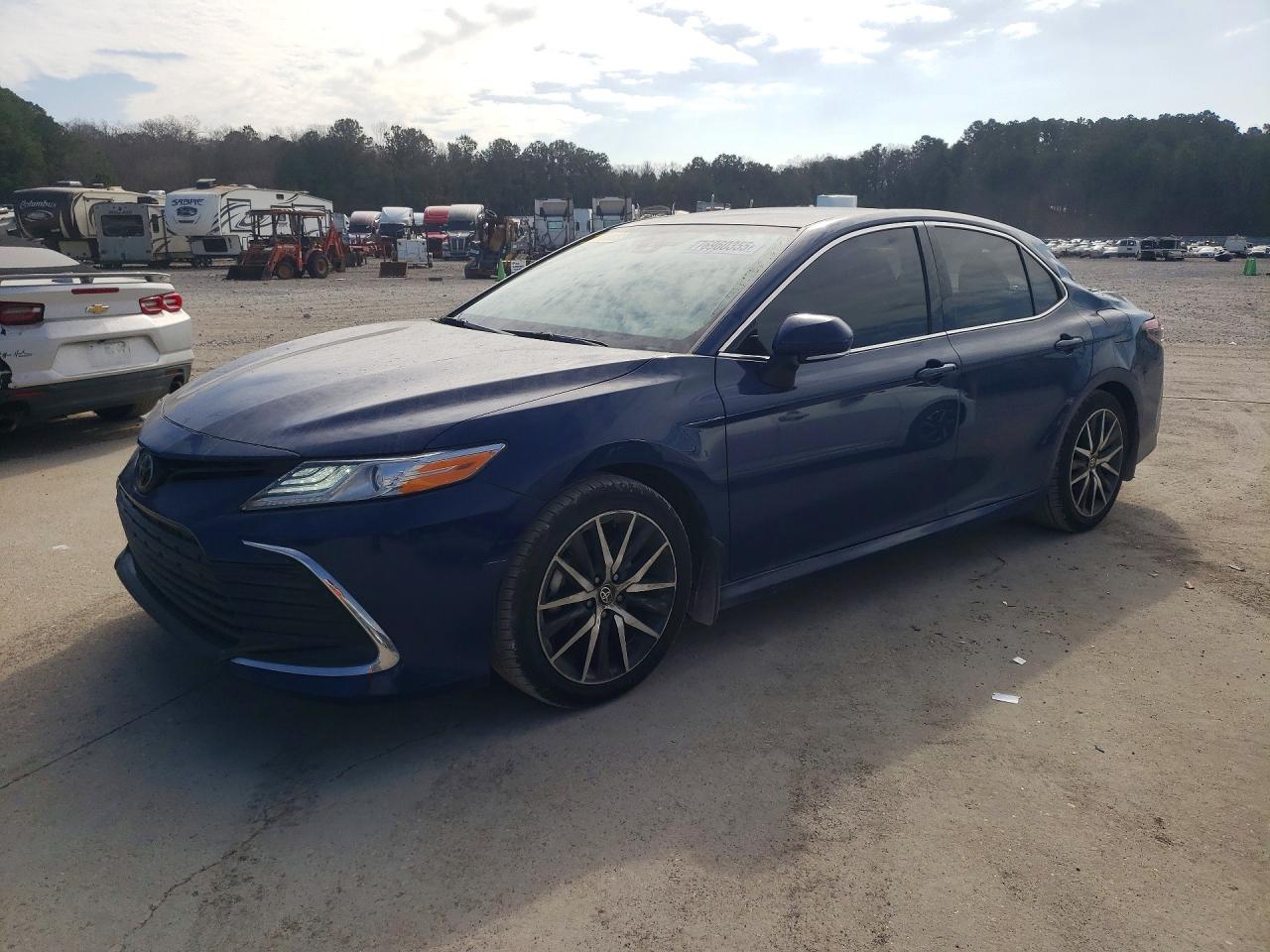 2024 TOYOTA CAMRY