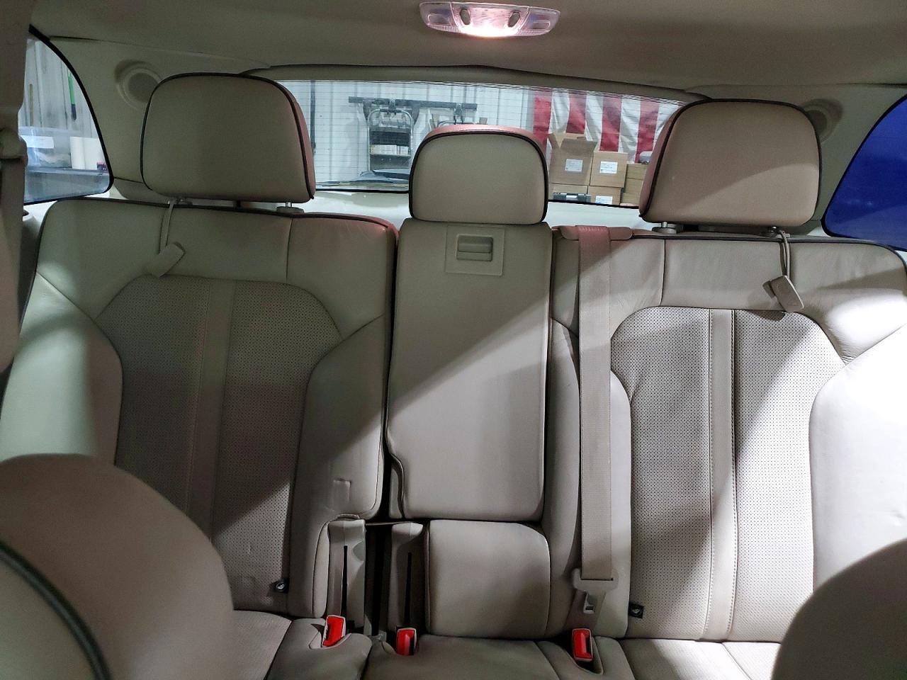 2013 LINCOLN TOWNHOUSE MKX photo 28