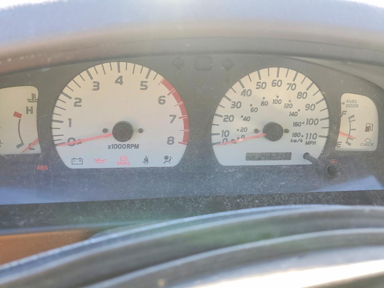 2004 TOYOTA TACOMA photo 9