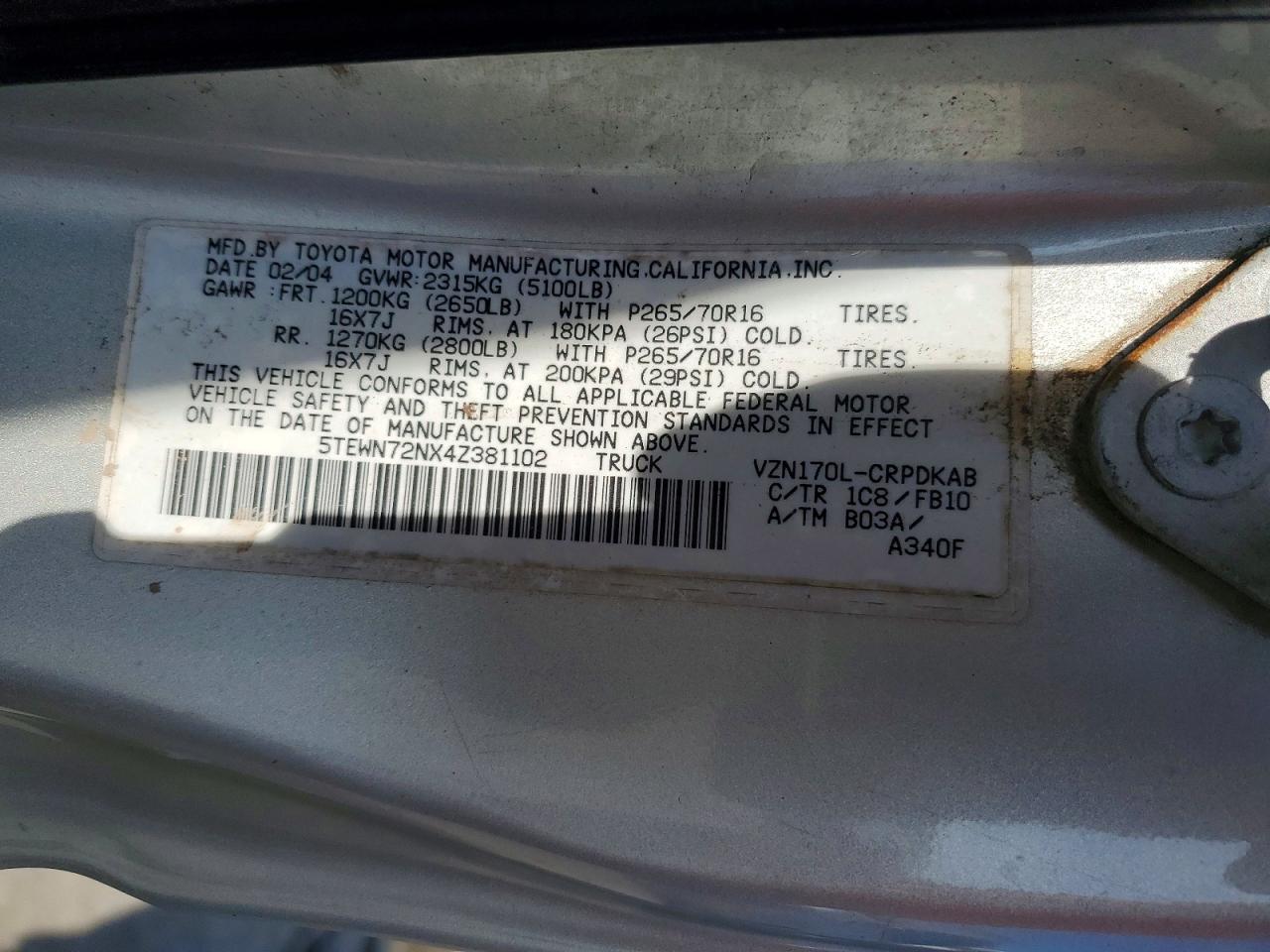 2004 TOYOTA TACOMA photo 13