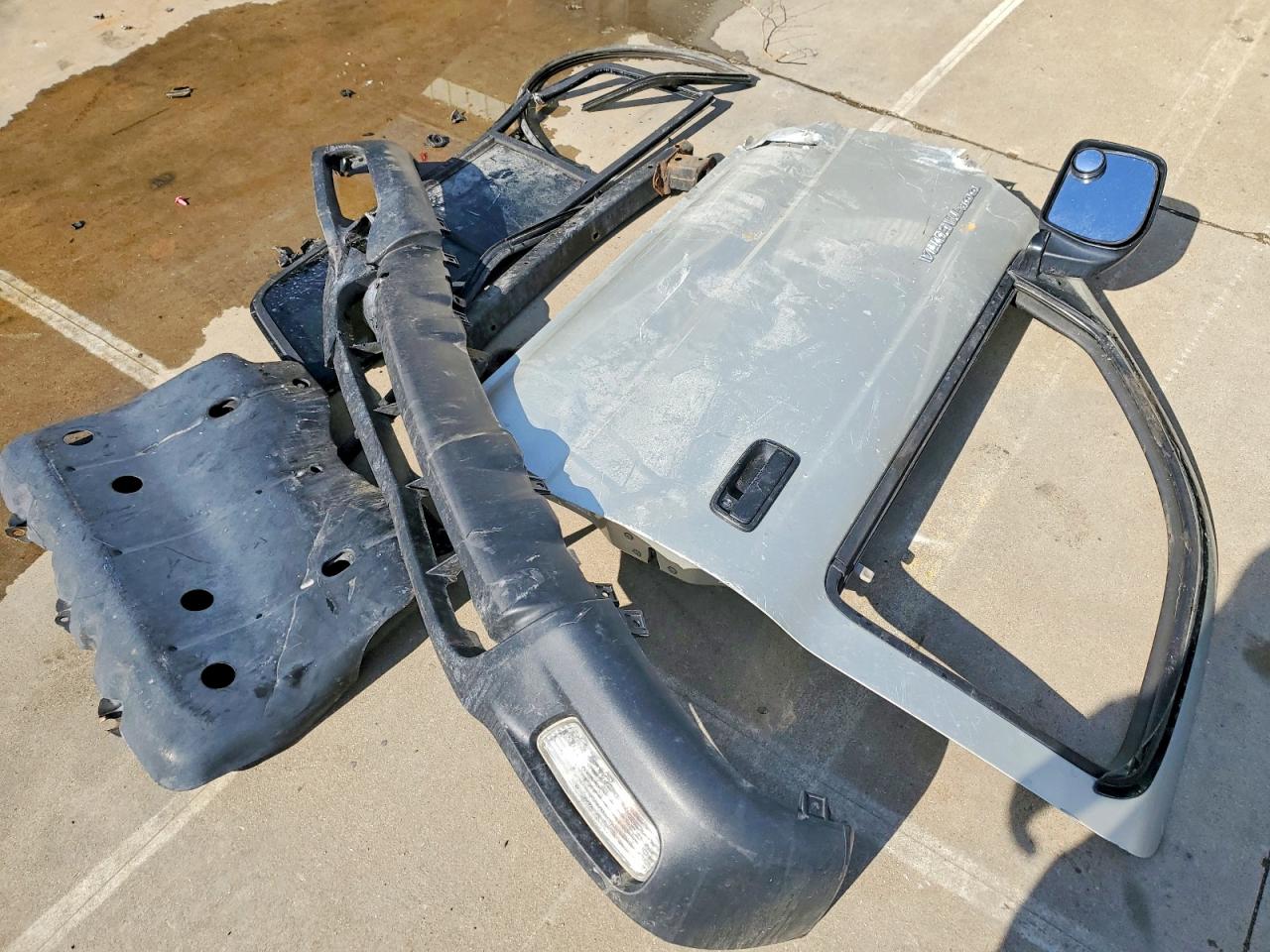 2004 TOYOTA TACOMA photo 12