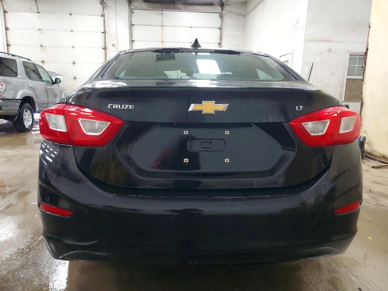 2017 CHEVROLET CRUZE LT photo 6
