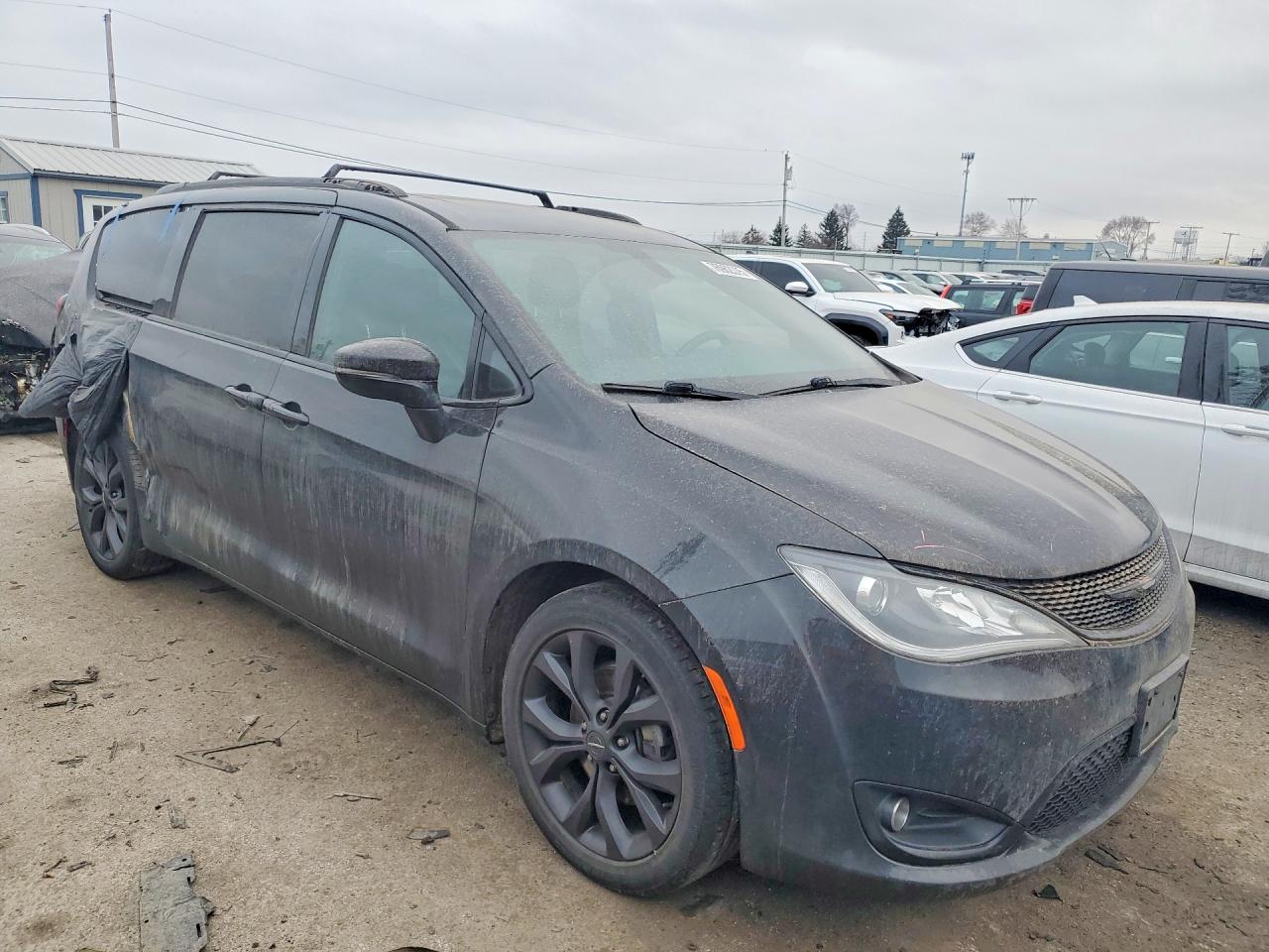 2019 CHRYSLER PACIFICA LIMITED photo 10