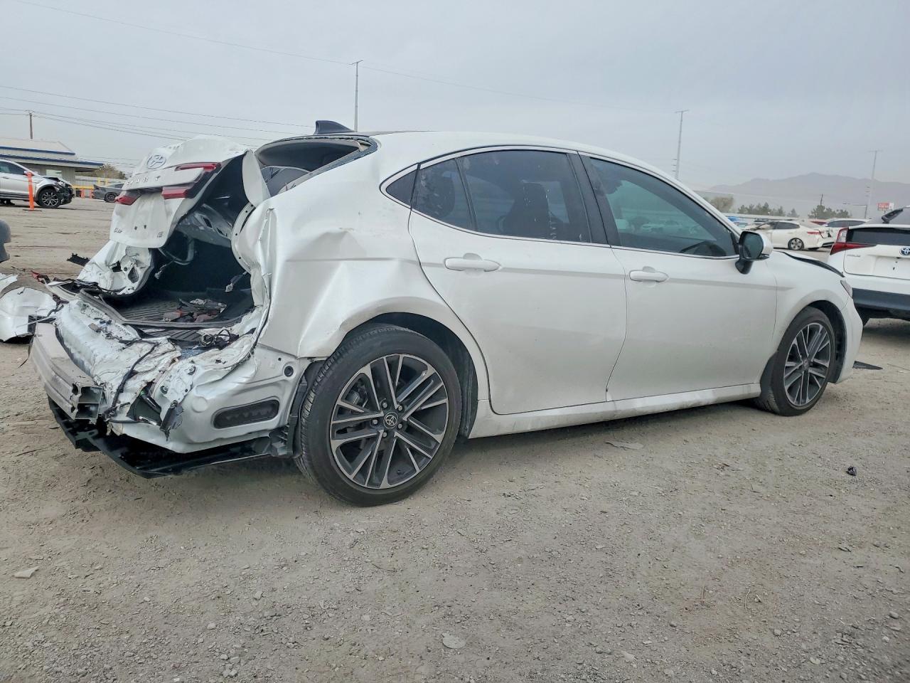 2025 TOYOTA CAMRY XSE photo 7