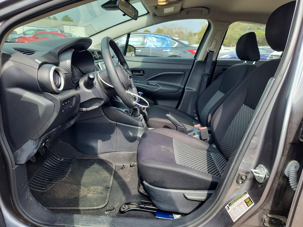 2021 NISSAN VERSA S photo 19