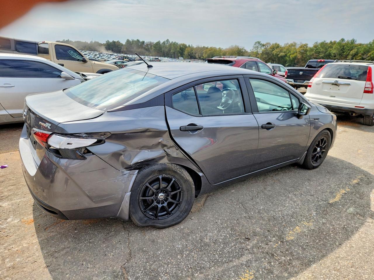2021 NISSAN VERSA S photo 7