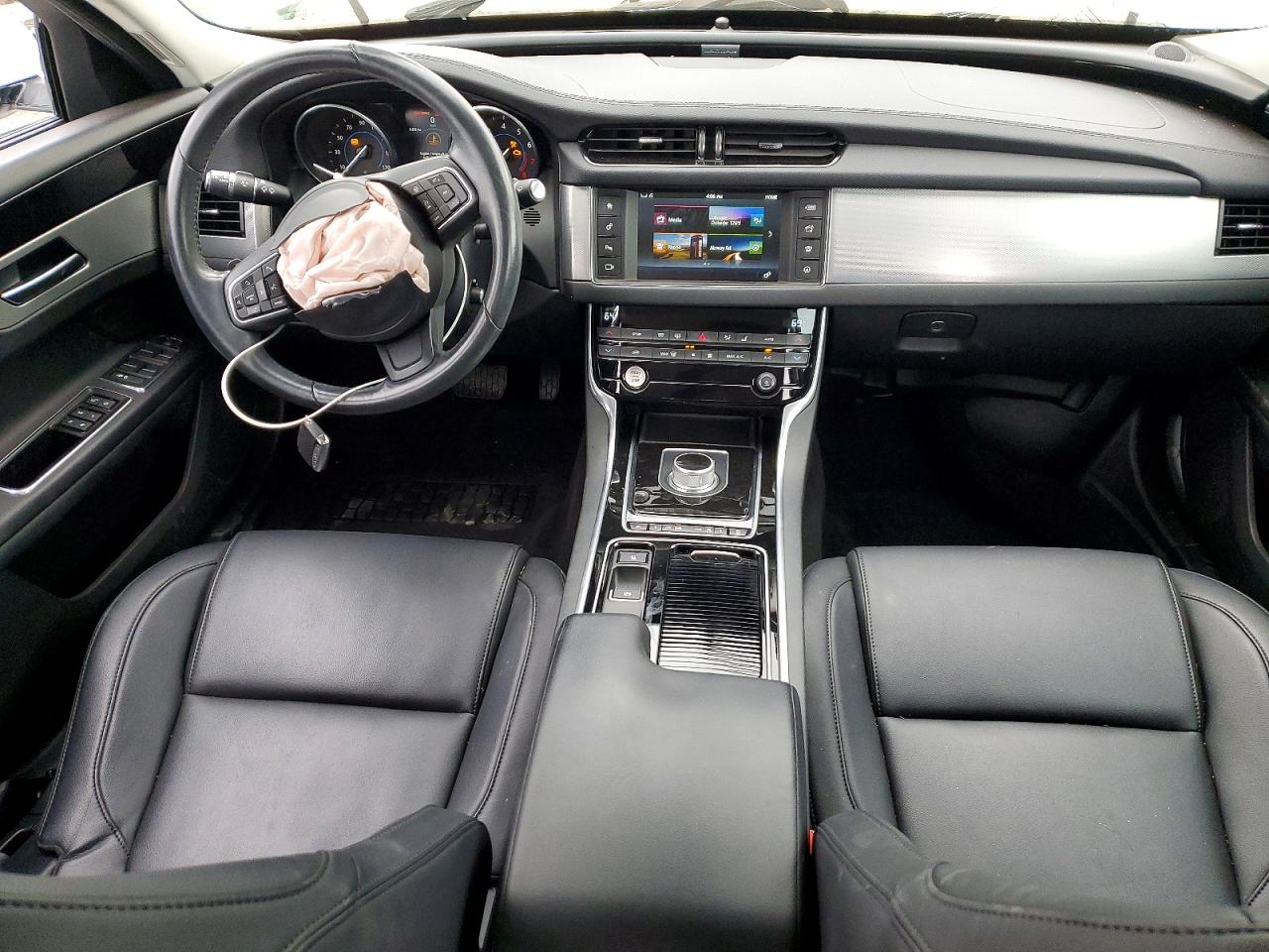 2016 JAGUAR XF PREMIUM photo 8