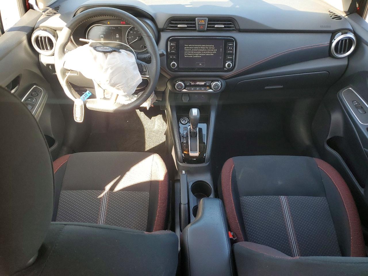 2025 NISSAN VERSA SR photo 8