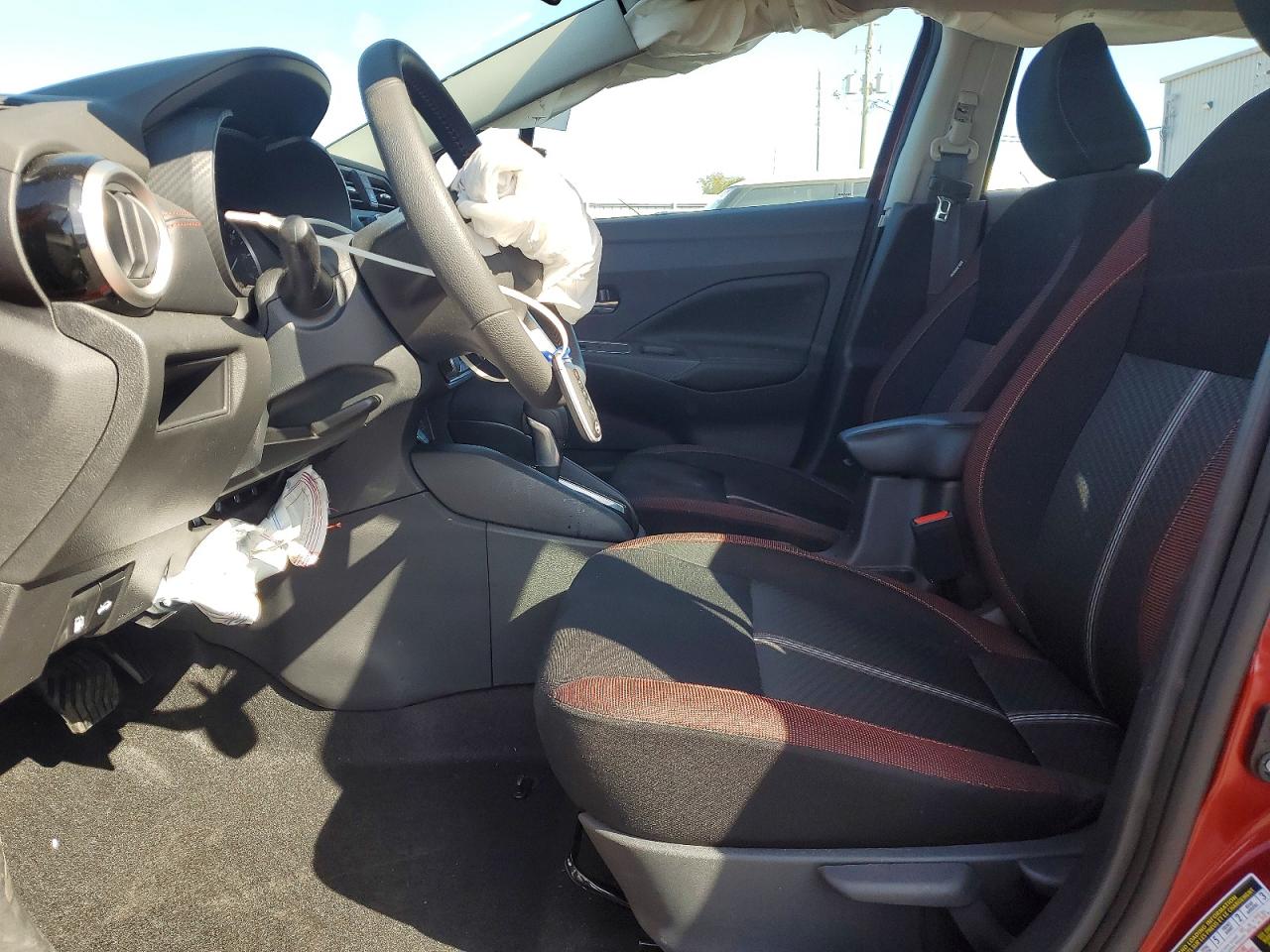 2025 NISSAN VERSA SR photo 7