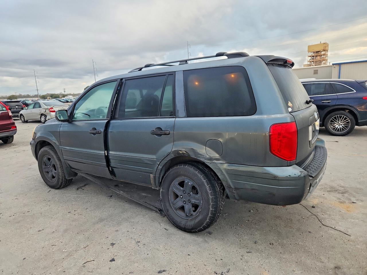 2005 HONDA PILOT EXL photo 3