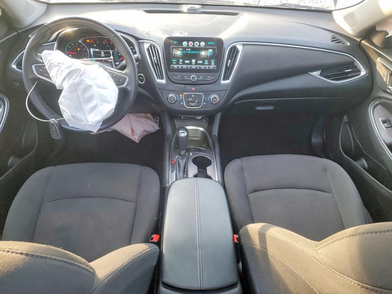 2016 CHEVROLET MALIBU LT photo 8