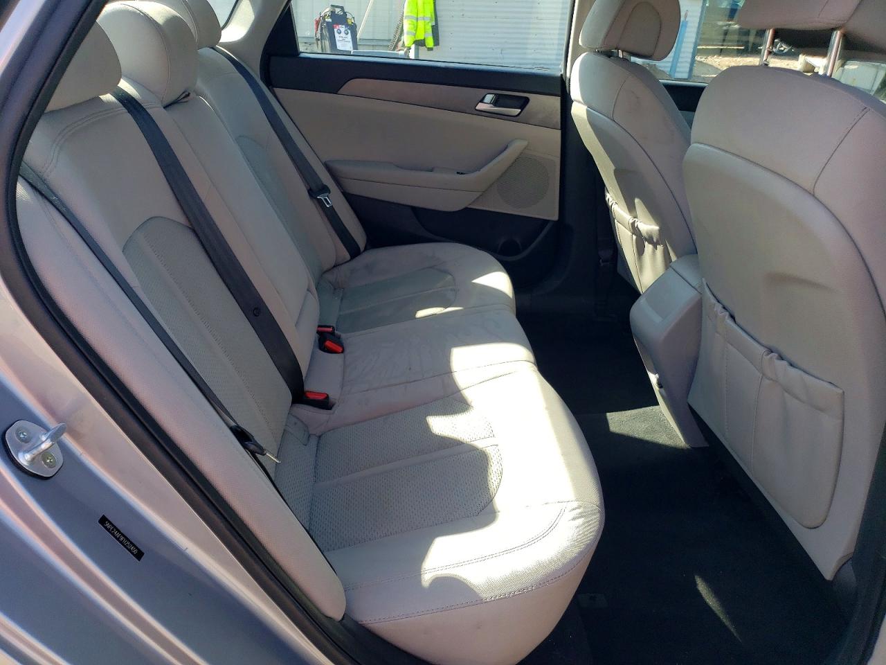 2015 HYUNDAI SONATA SE photo 19