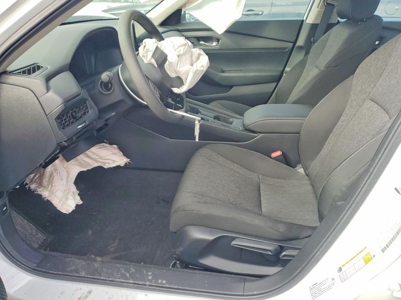 2024 HONDA ACCORD LX photo 13