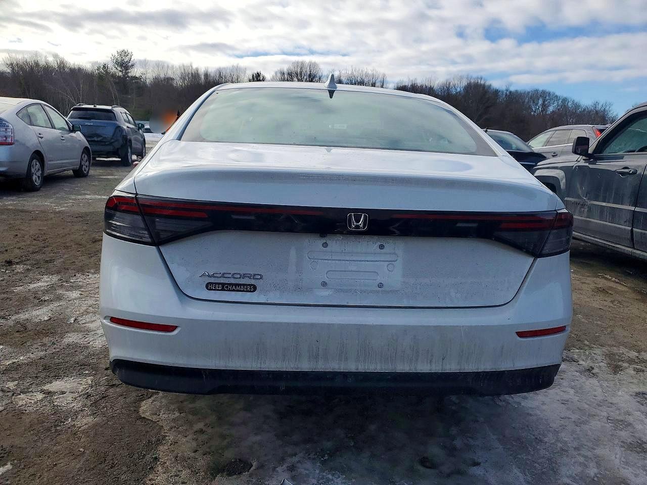 2024 HONDA ACCORD LX photo 11