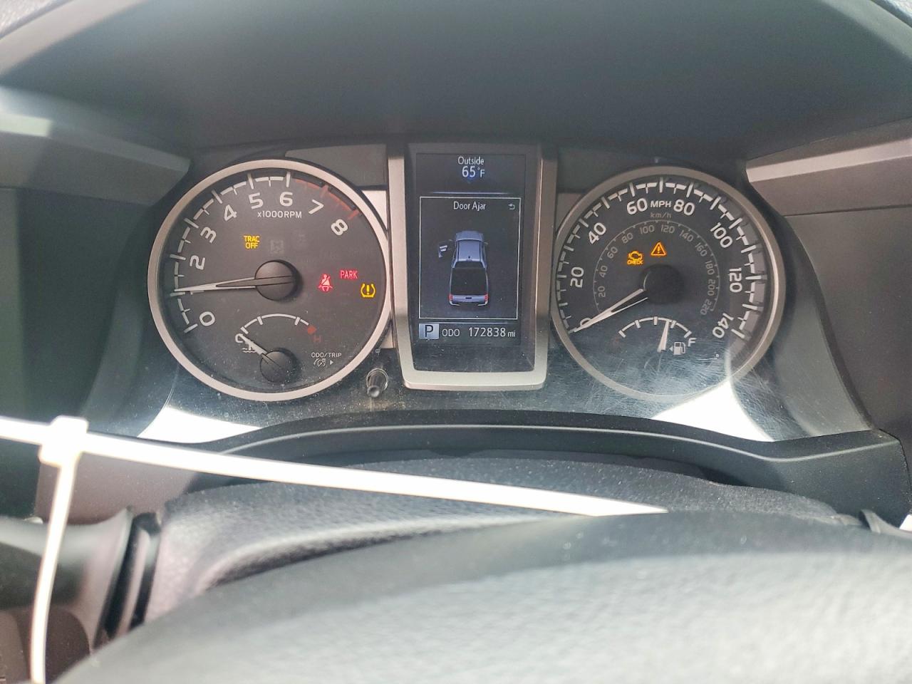 2017 TOYOTA TACOMA photo 17