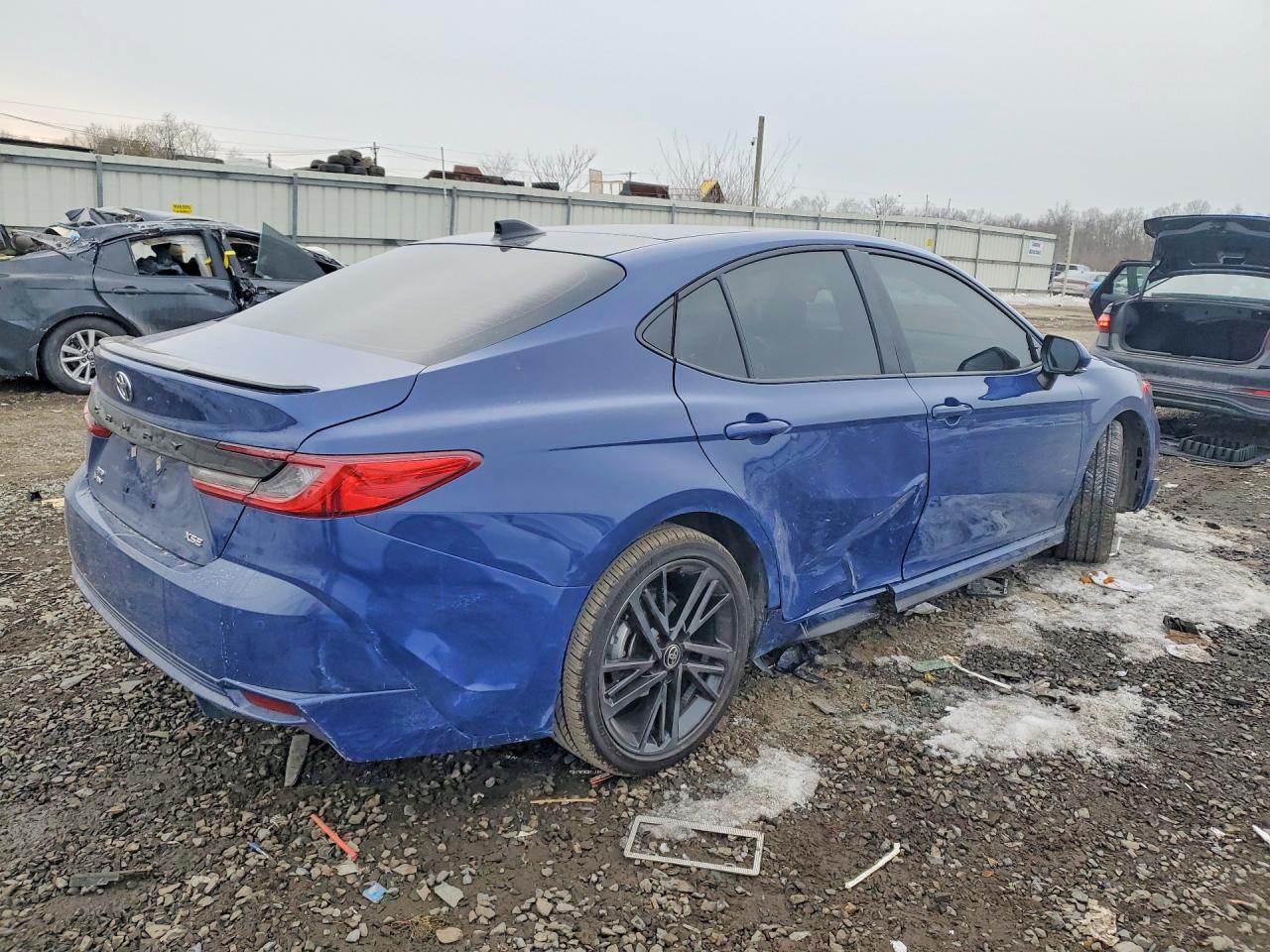 2025 TOYOTA CAMRY XSE photo 3